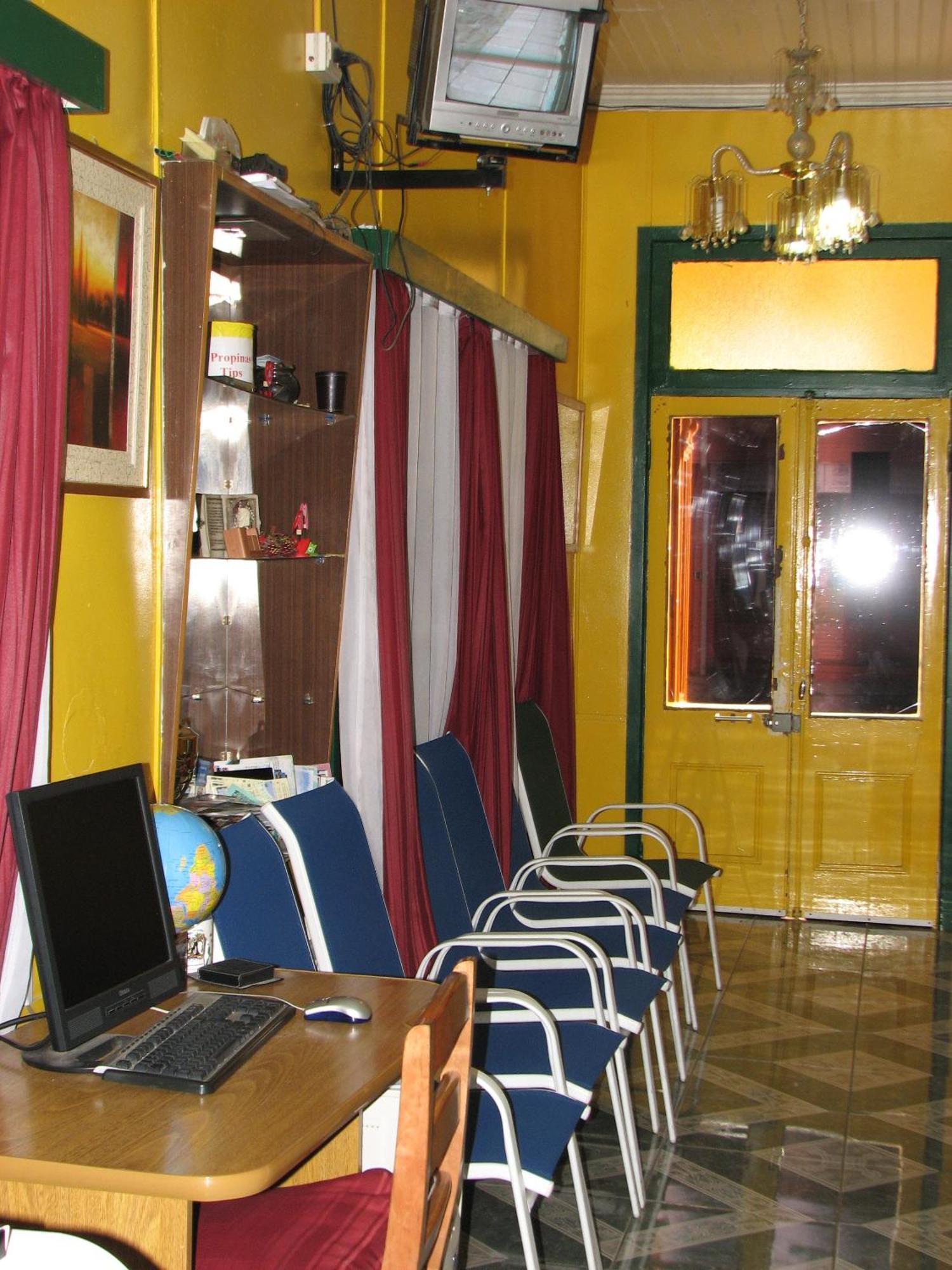 Hostal El Mirador Пунта-Аренас Экстерьер фото